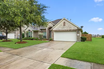 987 Astoria Lane, League City, TX 77573 - Photo 3