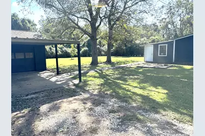 1207 Half Moon Drive, Wharton, TX 77488 - Photo 7