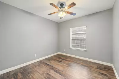 8227 Shady Grove, Baytown, TX 77523 - Photo 27