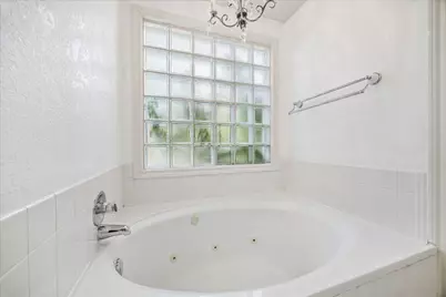 226 Rollingwood Circle, Baytown, TX 77520 - Photo 23