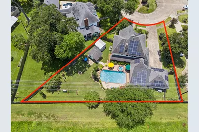 226 Rollingwood Circle, Baytown, TX 77520 - Photo 3