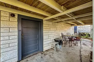 2112 Ursuline, Galveston, TX 77550 - Photo 25