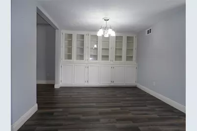 10758 Boardwalk Street, Houston, TX 77042 - Photo 5