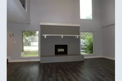10758 Boardwalk Street, Houston, TX 77042 - Photo 3