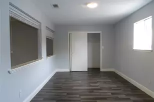 10758 Boardwalk St, Houston, TX 77042 - Photo 13