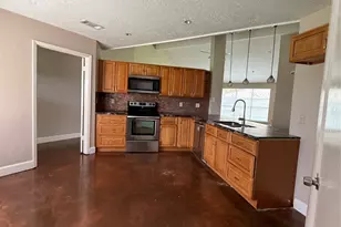 2103 Barrington Pl Dr, Sugar Land, TX 77478 - Photo 5