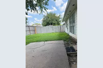 2103 Barrington Place Drive, Sugar Land, TX 77478 - Photo 3