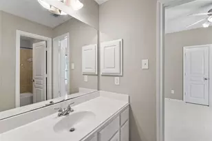 78 S Bardsbrook Cir, The Woodlands, TX 77382 - Photo 37