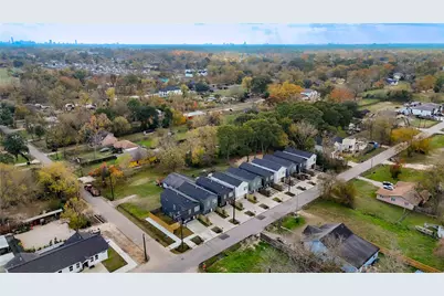 1203 Dewalt Street, Houston, TX 77088 - Photo 27