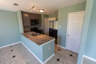 623 Hollandbridge Ln, Houston, TX 77073 - Photo 5