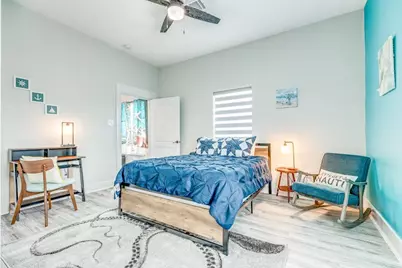 2827 B Avenue Q #B, Galveston, TX 77550 - Photo 5