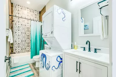 2827 B Avenue Q #B, Galveston, TX 77550 - Photo 7