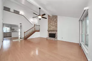 9423 Garden Bridge St, Houston, TX 77075 - Photo 7