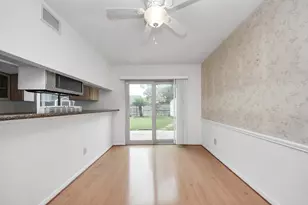 9423 Garden Bridge St, Houston, TX 77075 - Photo 13