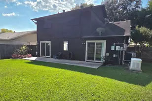 9423 Garden Bridge St, Houston, TX 77075 - Photo 5