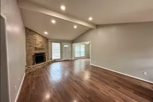 3023 Mosby Dr, Sugar Land, TX 77479 - Photo 5