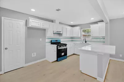 2114 Linden Creek Lane, Houston, TX 77017 - Photo 9