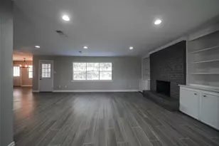 7818 Beaufort Dr, Spring, TX 77379 - Photo 9