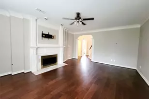 4831 Whitby Cir, Sugar Land, TX 77479 - Photo 3
