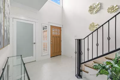 1037 Town Place Street, Houston, TX 77057 - Photo 5