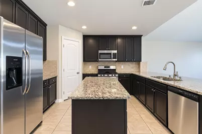 8126 Carillon Way, Rosharon, TX 77583 - Photo 11