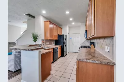 11522 Hackmatack Way, Houston, TX 77066 - Photo 7