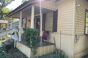 703 E Terrell Ave, Crockett, TX 75835 - Photo 3