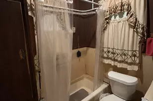 505 W 6th St, Brenham, TX 77833 - Photo 13