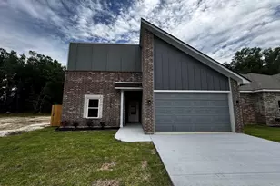 10750 Vinson St, Beaumont, TX 77713 - Photo 1
