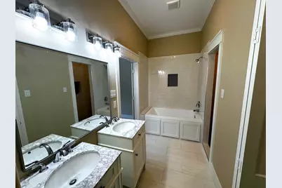 10750 Vinson Street, Beaumont, TX 77713 - Photo 17