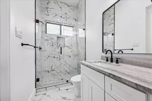 3209 McCulloch Cir, Houston, TX 77056 - Photo 17