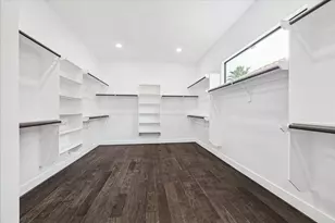 3209 McCulloch Cir, Houston, TX 77056 - Photo 27