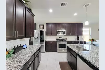 610 Autumn Flats Way, Rosharon, TX 77583 - Photo 7