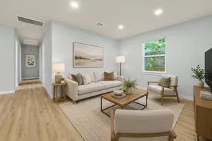10705 Munn St, Houston, TX 77029 - Photo 3