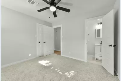 10705 Munn Street, Houston, TX 77029 - Photo 17