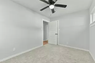 10705 Munn St, Houston, TX 77029 - Photo 15
