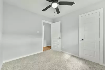 10705 Munn Street, Houston, TX 77029 - Photo 13