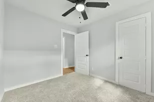 10705 Munn St, Houston, TX 77029 - Photo 13