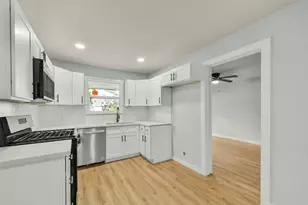 10705 Munn St, Houston, TX 77029 - Photo 7