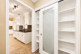 13882 Hollowgreen Dr, Houston, TX 77082 - Photo 5