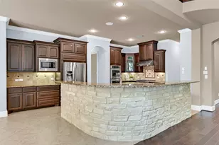 2304 Halls Creek Ct, Friendswood, TX 77546 - Photo 13