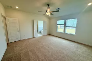 3202 Emerald Hills Dr, Angleton, TX 77515 - Photo 7