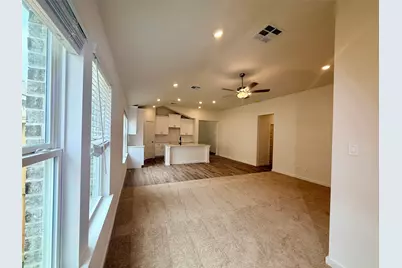3202 Emerald Hills Dr, Angleton, TX 77515 - Photo 3
