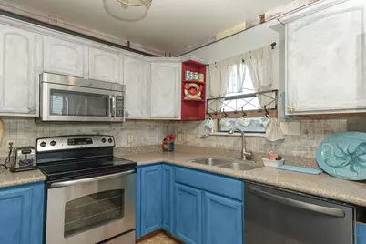 4702 Bayou Lane, Hitchcock, TX 77563 - Photo 11