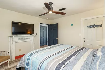 4702 Bayou Lane, Hitchcock, TX 77563 - Photo 23