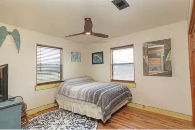 4702 Bayou Lane, Hitchcock, TX 77563 - Photo 25