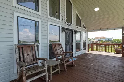 4702 Bayou Lane, Hitchcock, TX 77563 - Photo 3