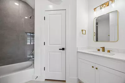 1325 W 22nd Street, Houston, TX 77008 - Photo 23