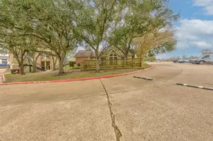 18800 Egret Bay Blvd, Webster, TX 77058 - Photo 33