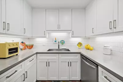 3711 San Felipe Street #5I, Houston, TX 77027 - Photo 7